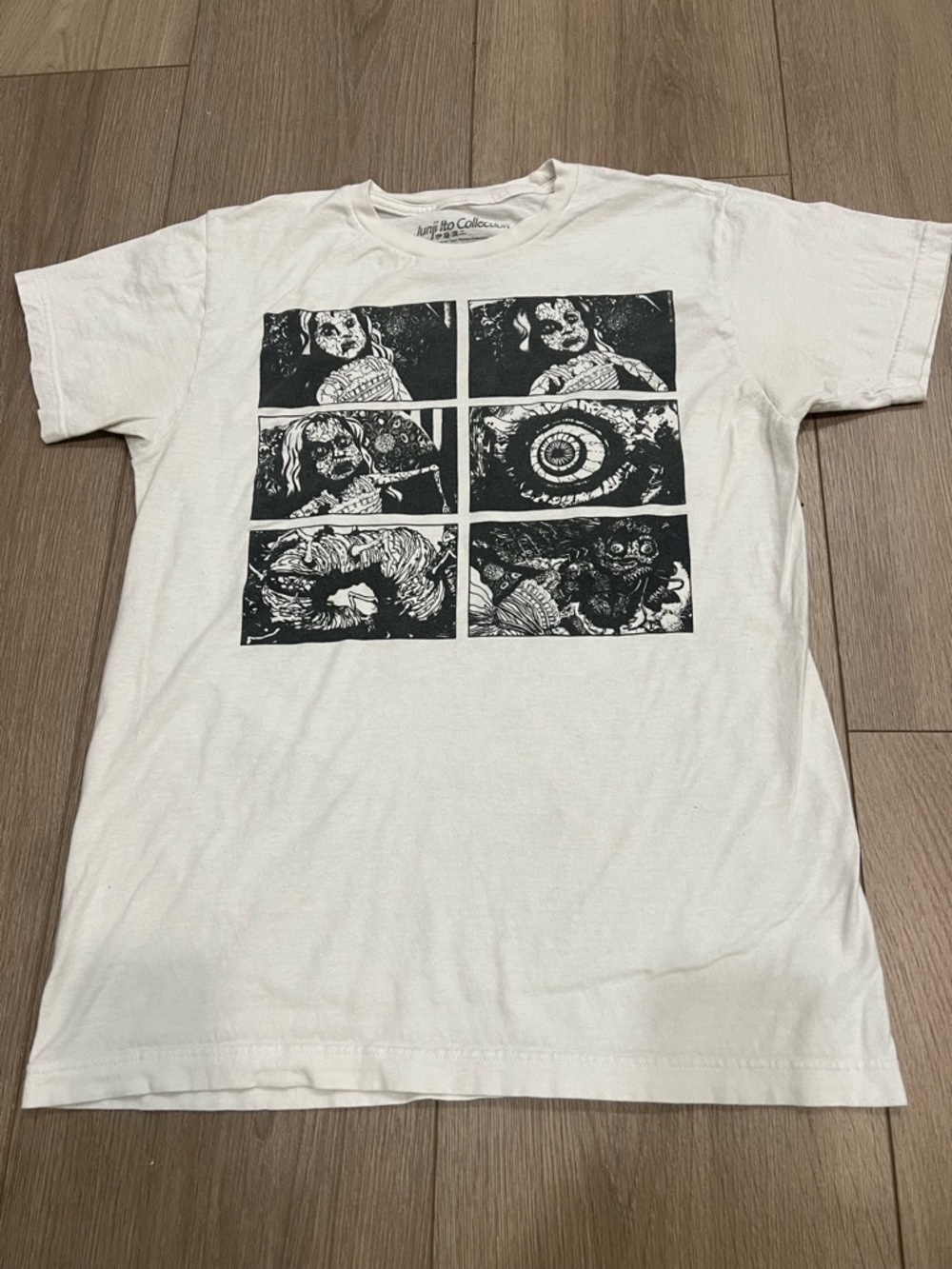 Junji Ito Collection Doll Funeral T-Shirt Size Medium